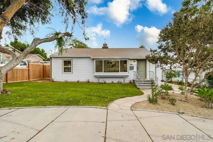 7855 Lincoln St., Lemon Grove, California 91945