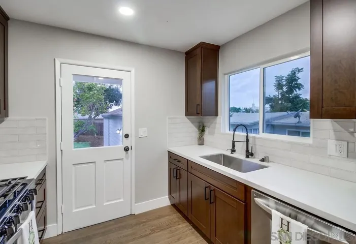 7855 Lincoln St., Lemon Grove, California 91945