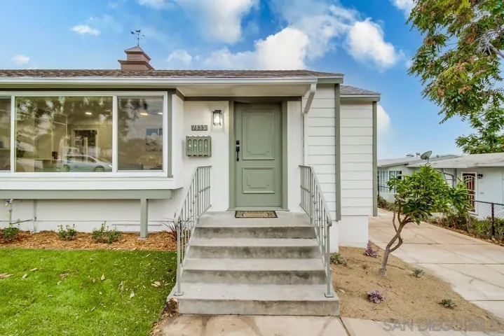 7855 Lincoln St., Lemon Grove, California 91945