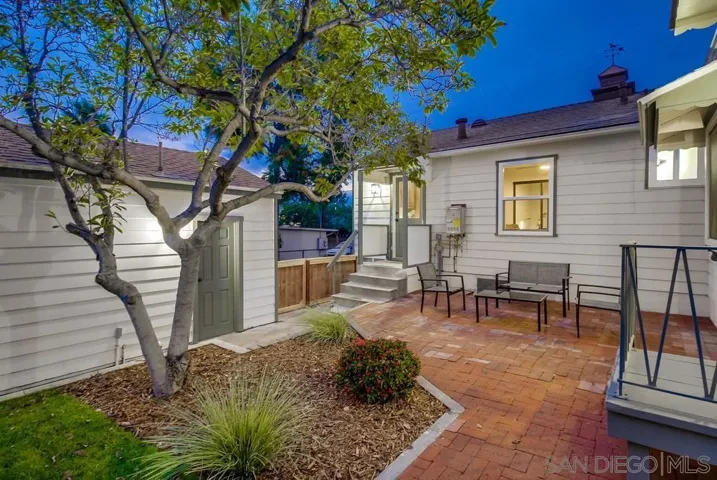 7855 Lincoln St., Lemon Grove, California 91945