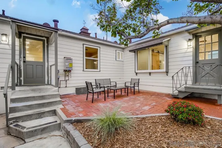 7855 Lincoln St., Lemon Grove, California 91945