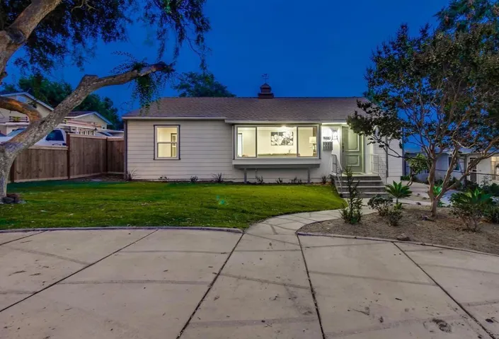 7855 Lincoln St., Lemon Grove, California 91945