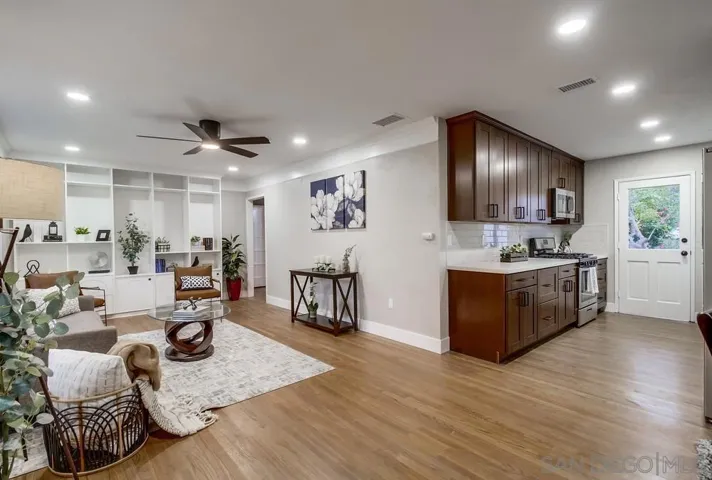 7855 Lincoln St., Lemon Grove, California 91945