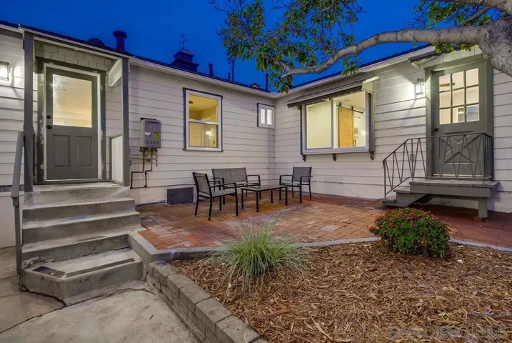 7855 Lincoln St., Lemon Grove, California 91945