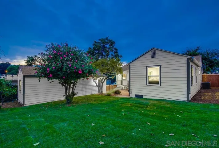 7855 Lincoln St., Lemon Grove, California 91945