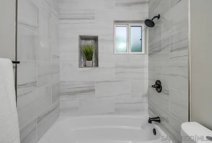 7855 Lincoln St., Lemon Grove, California 91945