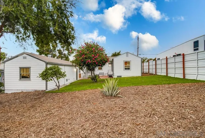 7855 Lincoln St., Lemon Grove, California 91945