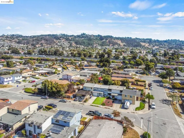 1080 Campbell St, Richmond, California 94804