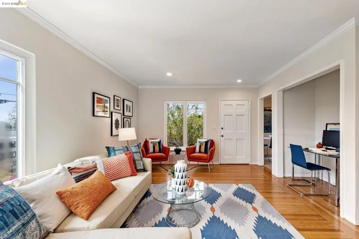 3838 Greenwood Avenue, Oakland, California 94602-1106