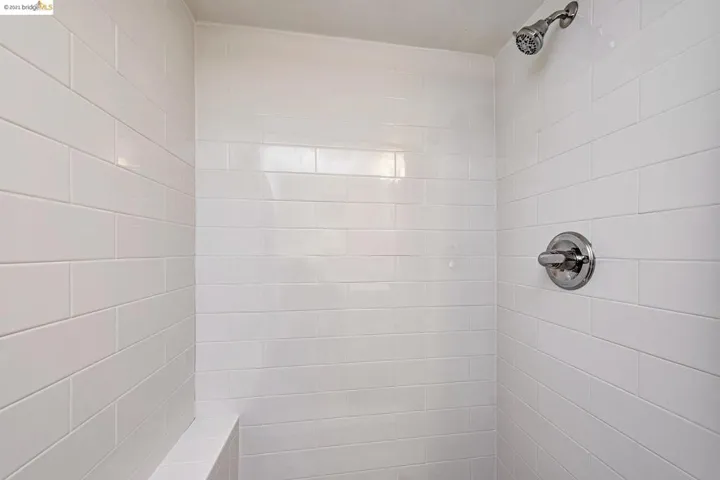 3838 Greenwood Avenue, Oakland, California 94602-1106
