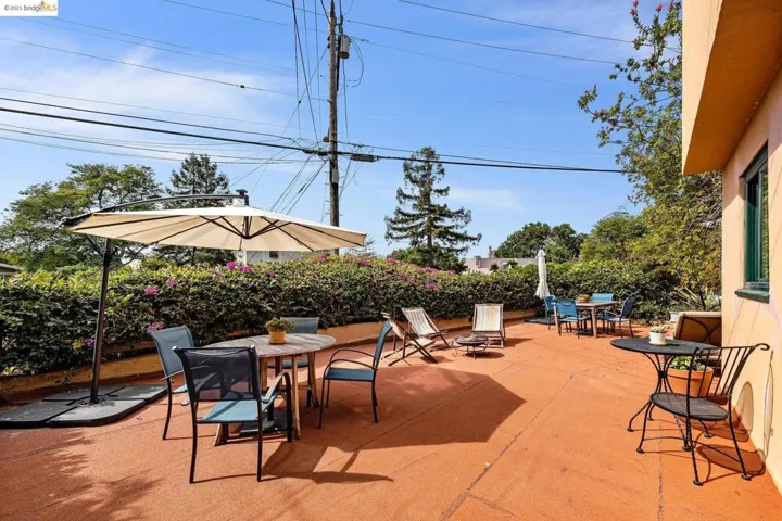 3838 Greenwood Avenue, Oakland, California 94602-1106