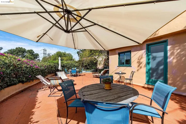 3838 Greenwood Avenue, Oakland, California 94602-1106