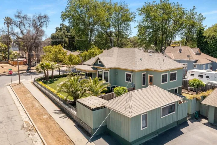 , Hollister, California 95023