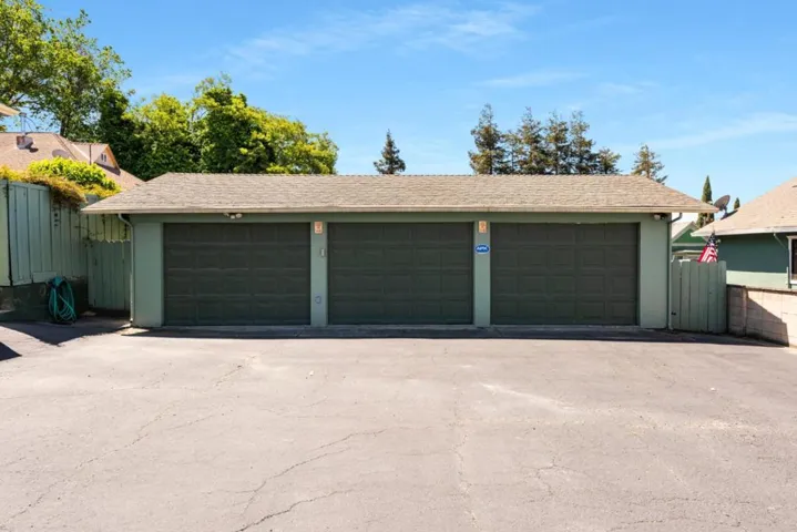 , Hollister, California 95023