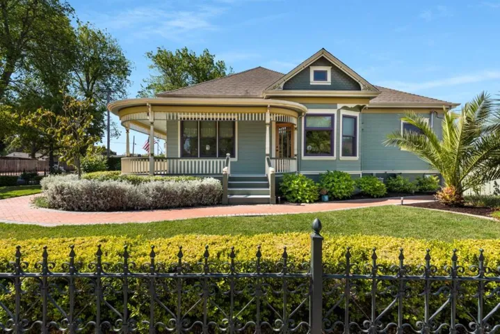 , Hollister, California 95023