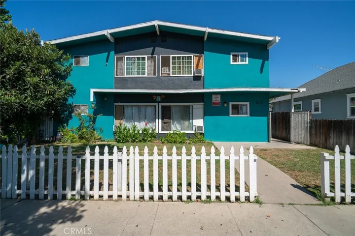 607 E Walnut Street, Santa Ana, California 92701