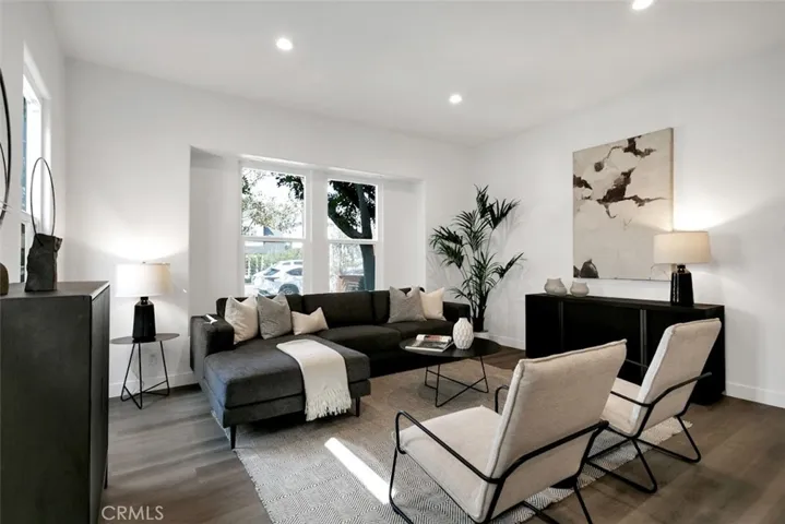 340 Flint Avenue, Long Beach, California 90814