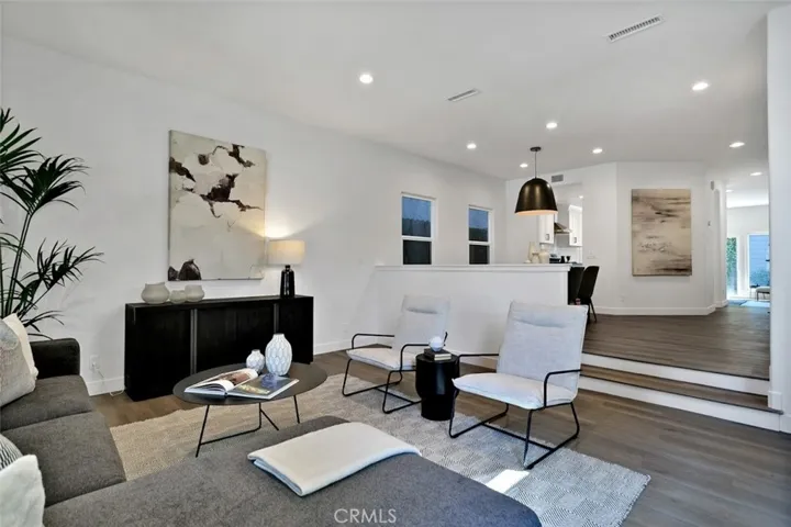 340 Flint Avenue, Long Beach, California 90814