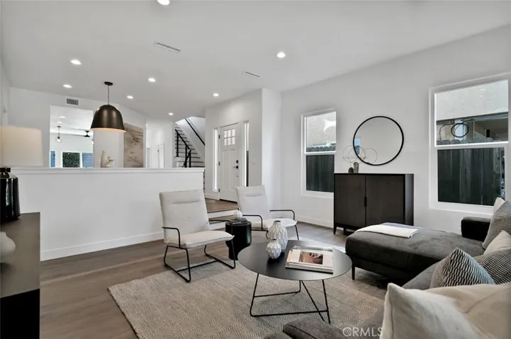 340 Flint Avenue, Long Beach, California 90814