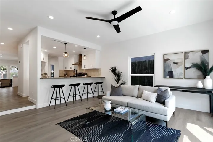 340 Flint Avenue, Long Beach, California 90814