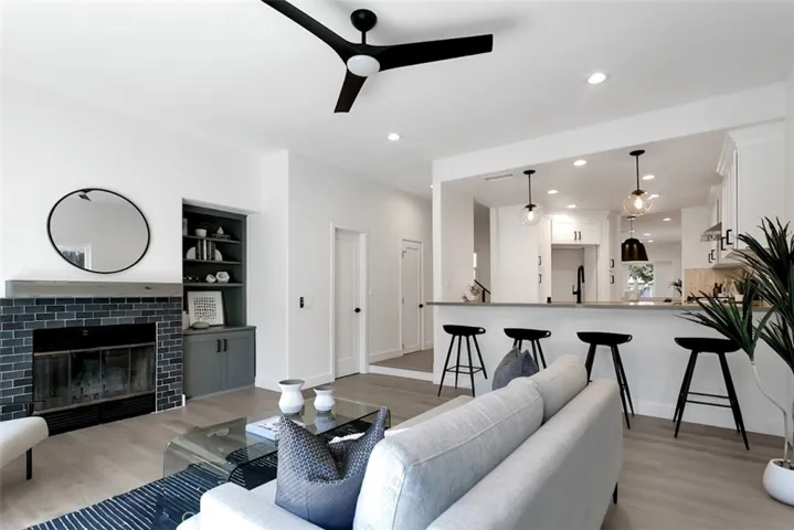 340 Flint Avenue, Long Beach, California 90814