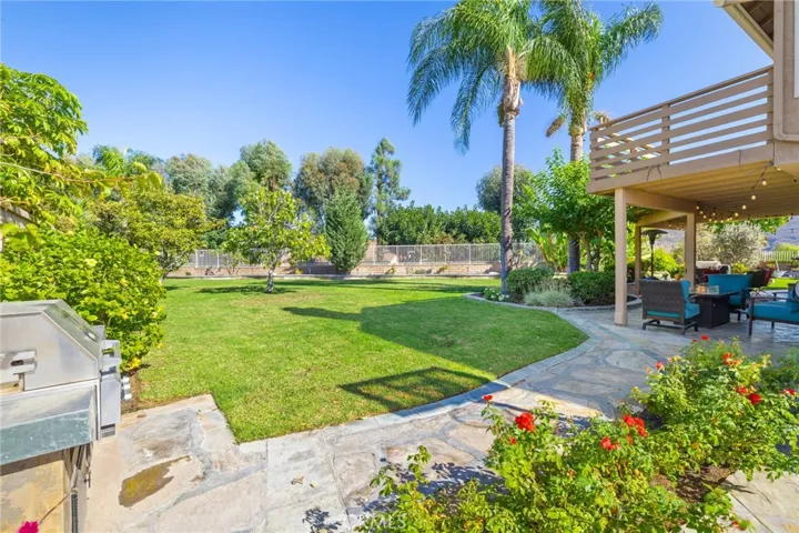 5520 Vista Cantora, Yorba Linda, California 92887