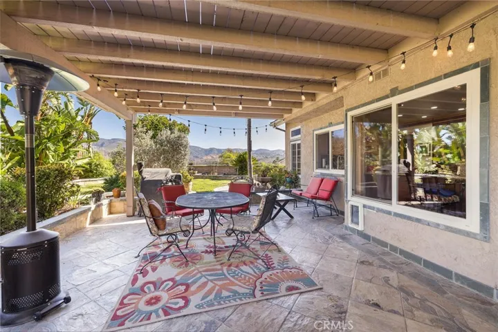 5520 Vista Cantora, Yorba Linda, California 92887