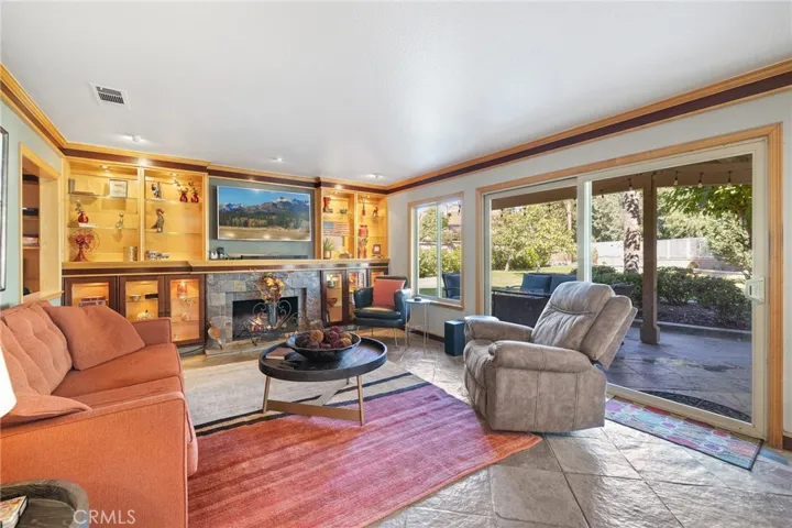 5520 Vista Cantora, Yorba Linda, California 92887