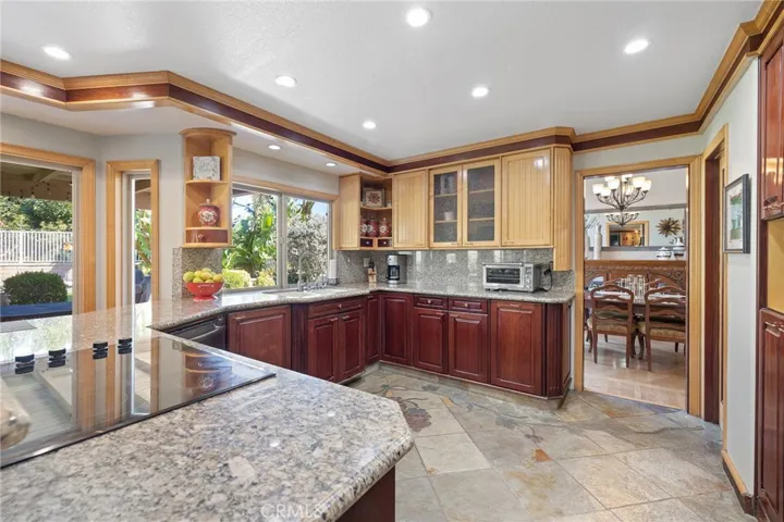 5520 Vista Cantora, Yorba Linda, California 92887