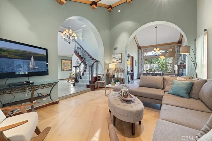 5520 Vista Cantora, Yorba Linda, California 92887