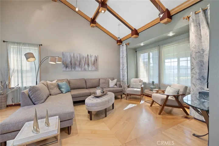 5520 Vista Cantora, Yorba Linda, California 92887