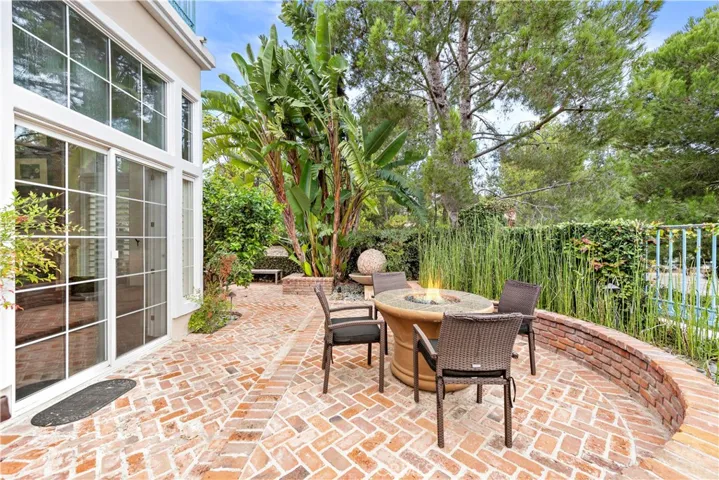 2 Chandon, Newport Coast, California 92657