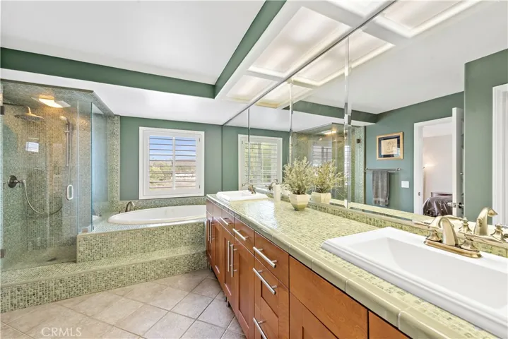2 Chandon, Newport Coast, California 92657