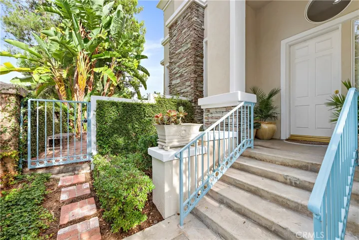 2 Chandon, Newport Coast, California 92657