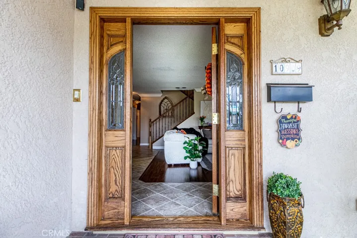 10909 Newgate Avenue, Whittier, California 90605