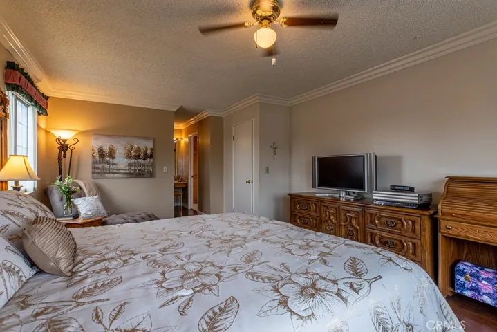 10909 Newgate Avenue, Whittier, California 90605