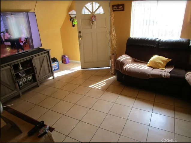 12717 Cookacre Avenue 3, Lynwood, California 90262