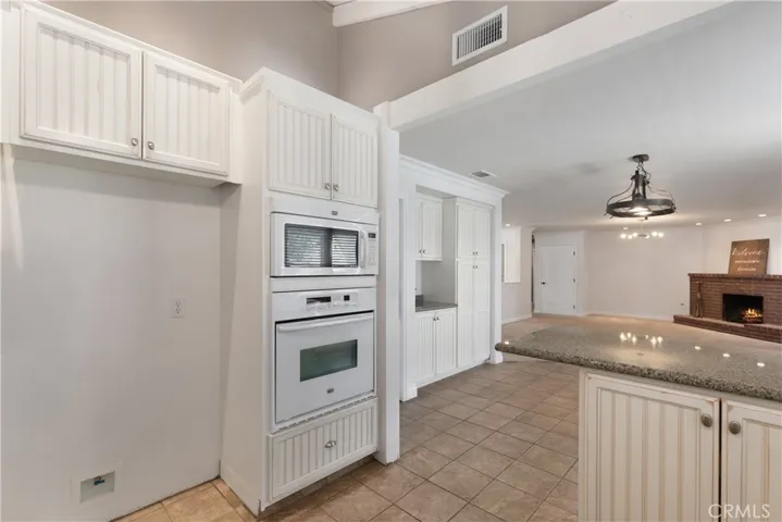 Built-in oven to offer 2 ovens, and microwave