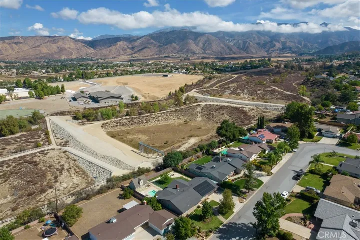 35380 Panorama Drive, Yucaipa, California 92399