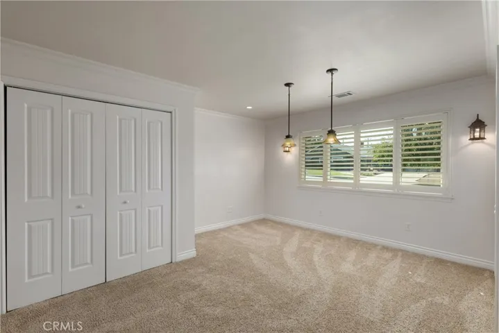 Living room/dining, pendant lighting