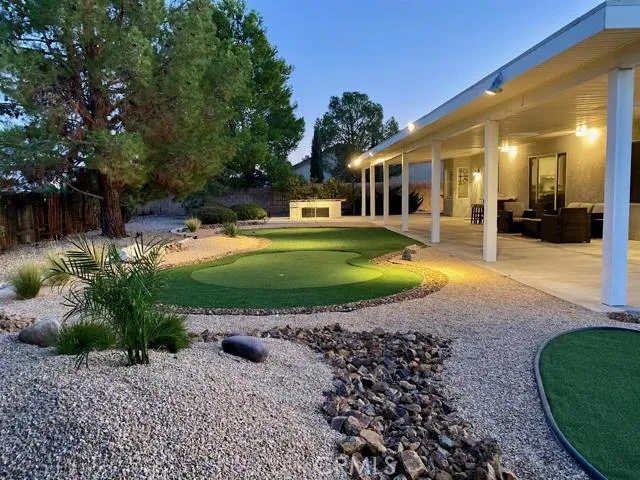 13799 Cuyamaca Road, Apple Valley, California 92307