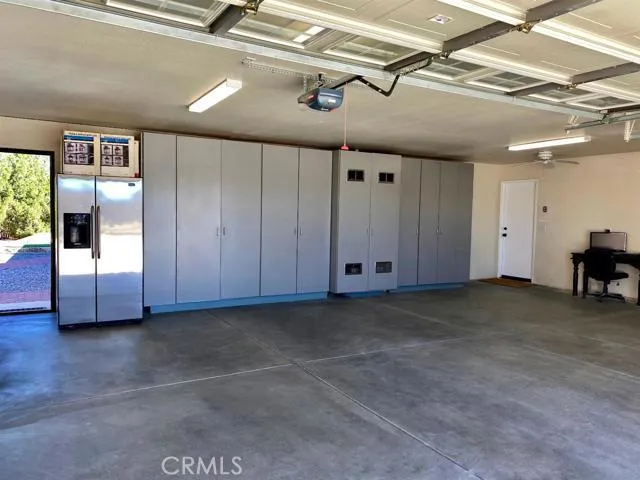 13799 Cuyamaca Road, Apple Valley, California 92307