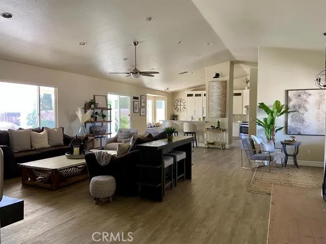 13799 Cuyamaca Road, Apple Valley, California 92307
