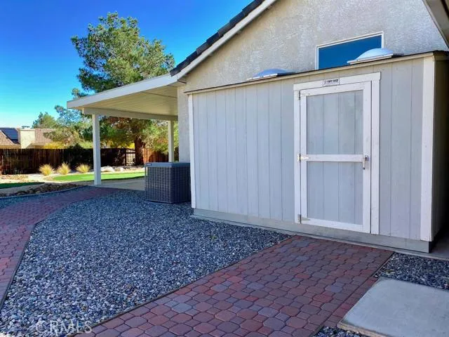 13799 Cuyamaca Road, Apple Valley, California 92307