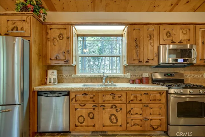 1766 Fir Drive, Wofford Heights, California 93285