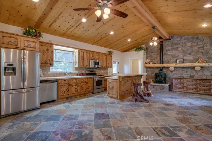 1766 Fir Drive, Wofford Heights, California 93285