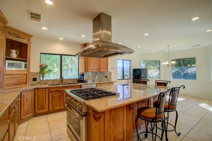 41980 Johnston Avenue, Hemet, California 92544