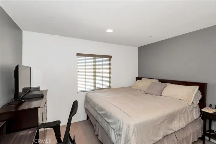 16723 Kalmia Lane, Fontana, California 92336
