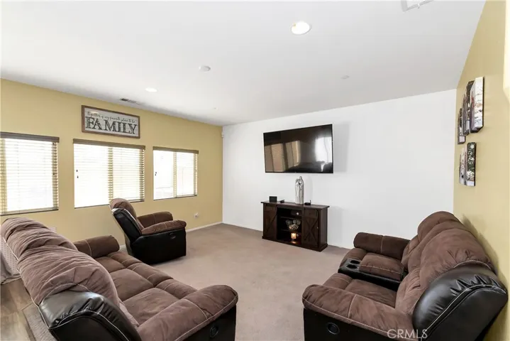 16723 Kalmia Lane, Fontana, California 92336