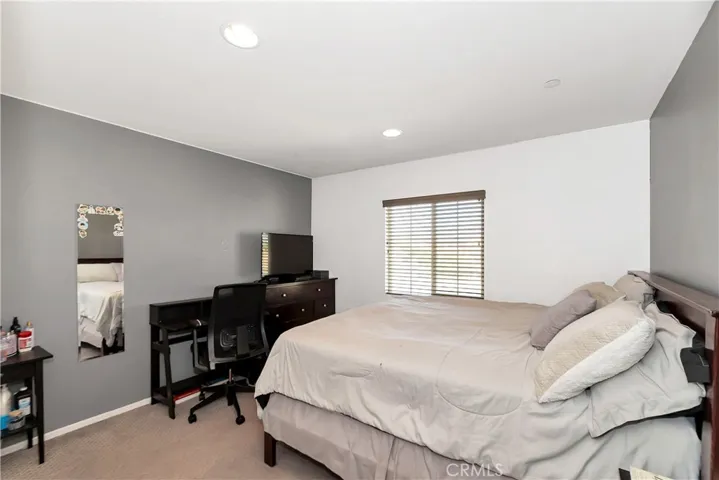 16723 Kalmia Lane, Fontana, California 92336